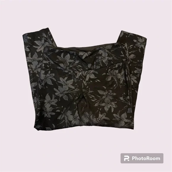 Soft Surroundings Black Leggings - Picture 2 of 7